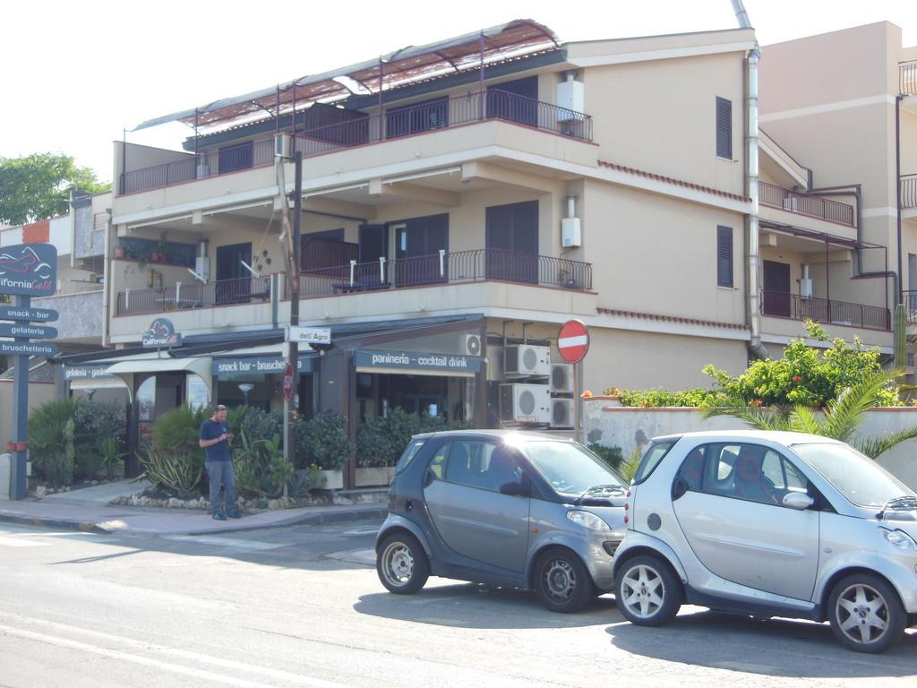 B&B La Sirena Santa Teresa Di Riva Exterior foto